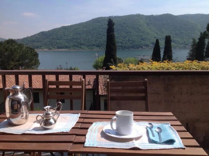 Terrazza sul lago di Iseo