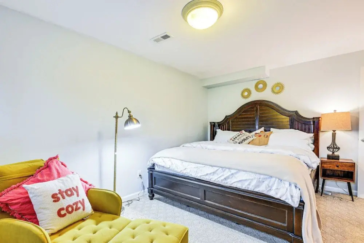 Pet-friendly DC Area Condo w/ Yard!
