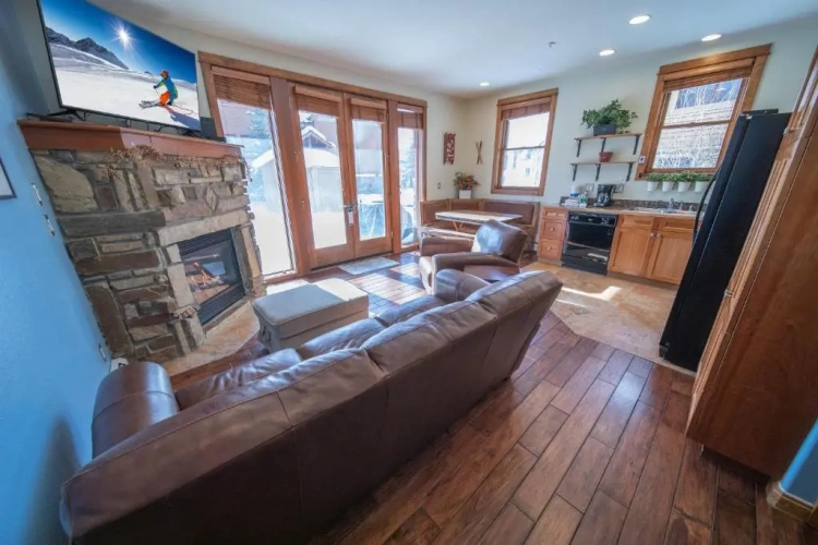 2 Bedrooms Cottage