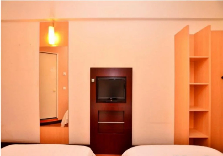 Baotou Donghao Hotel