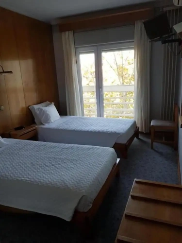 Standard Twin room with balcony