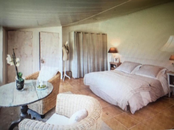 4 Bedrooms Cottage