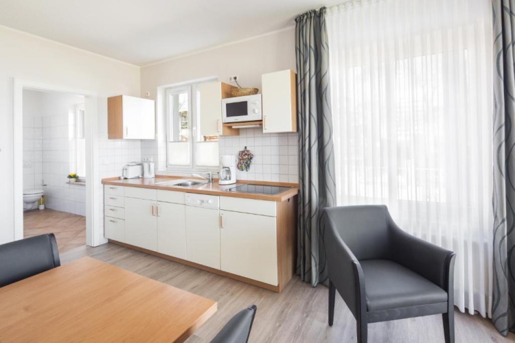 1 Bedroom Apartment with sea view