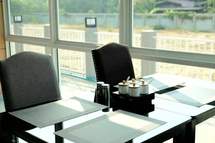 Chaisaeng Villa Hotel