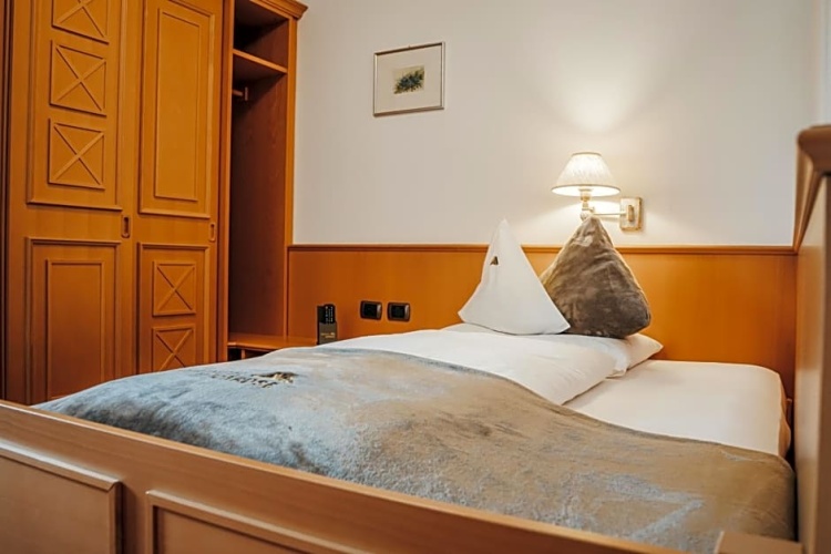 2 Bedrooms Suite