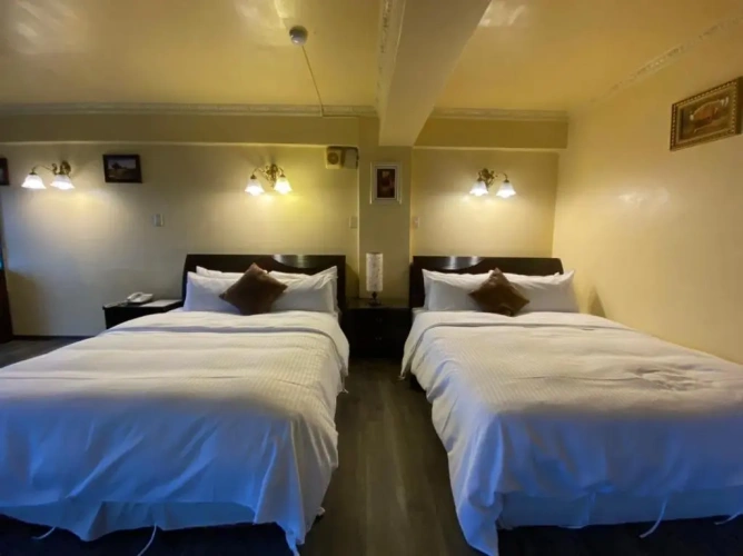 Classic Quadruple room