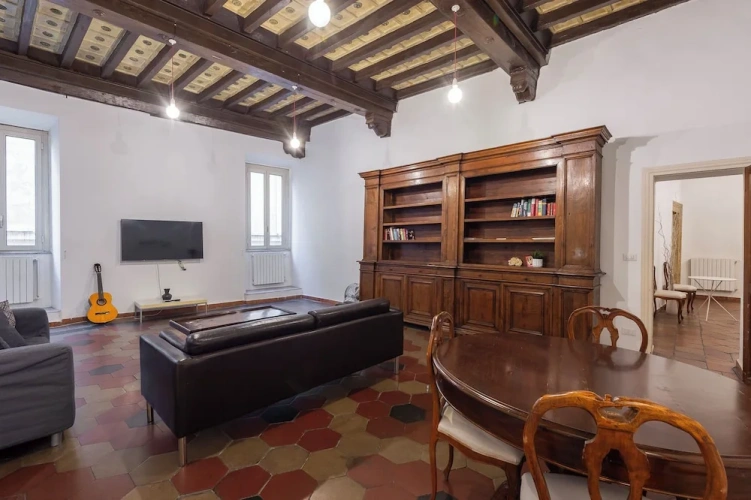 3 Bedrooms Apartment