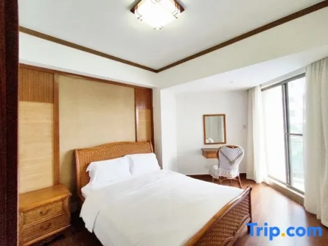 1 Bedroom Suite with view