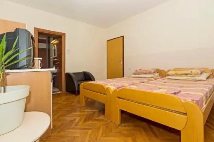 Bitrak Guest House