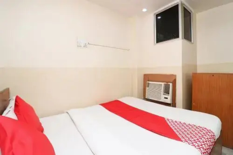 Hotel Classic by OYO Rooms