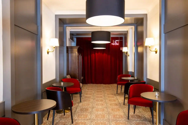 Luxstay