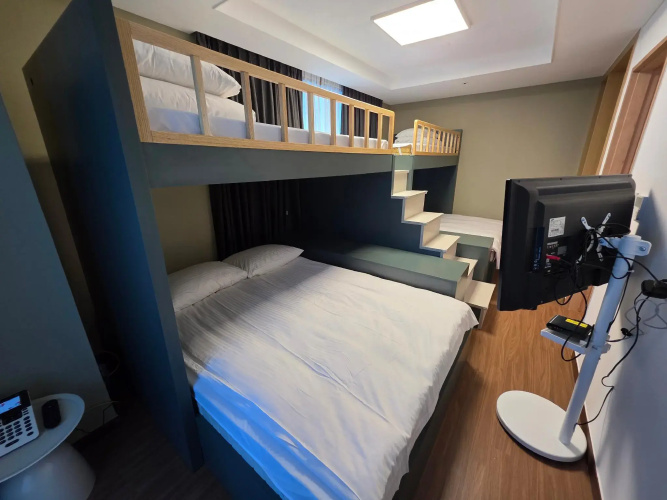 Felix by STX Hotel & Suite