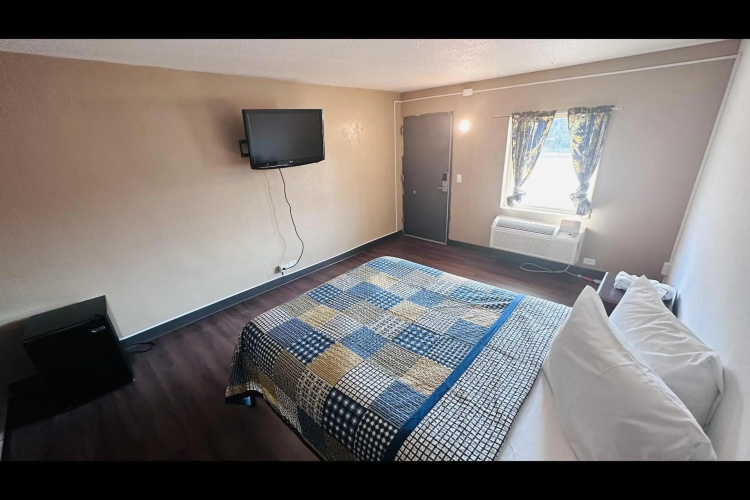 Hallmark Inn By OYO Fort Wayne