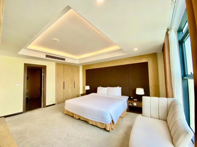 Executive Suite