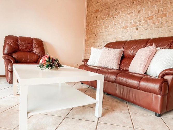 3 Bedrooms Cottage