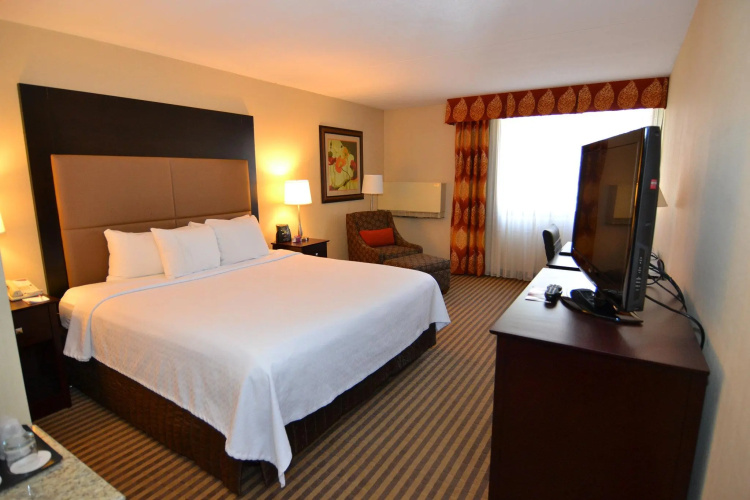 Crowne Plaza Hotel Reading