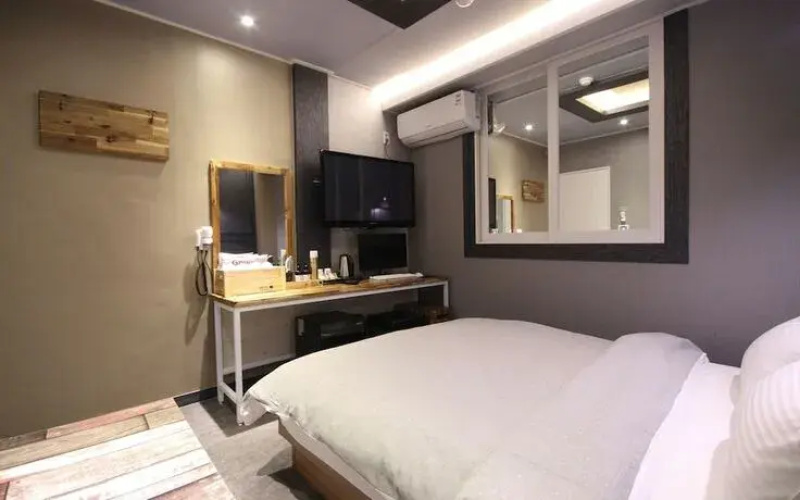 Gumi Indong Hotel Comma