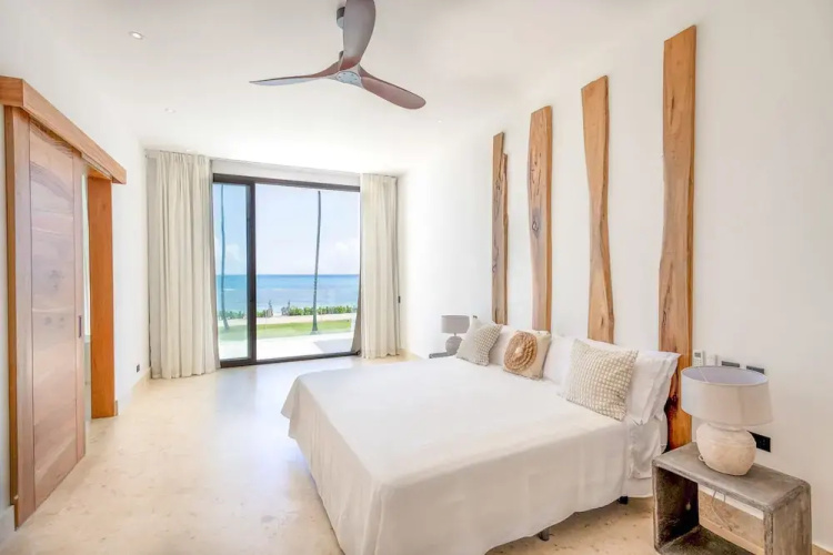 6BR Oceanfront Bliss With Private Chef and Pool