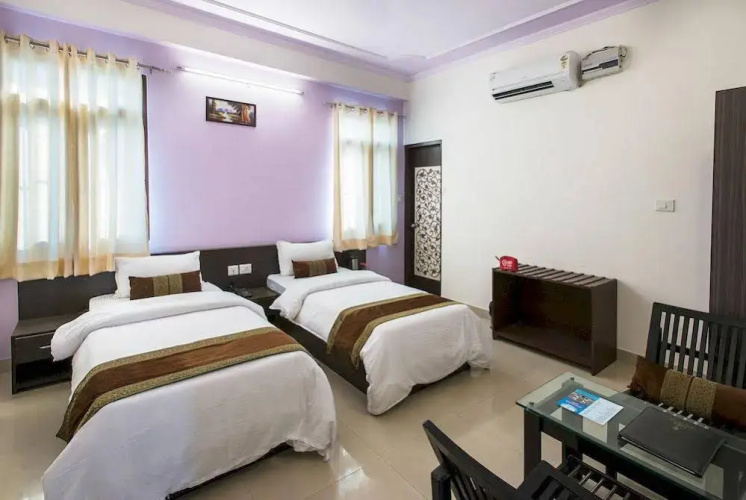 OYO 705 Hotel S-57