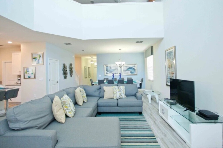 4839 Kings Castle Circle 5 Bedroom Home