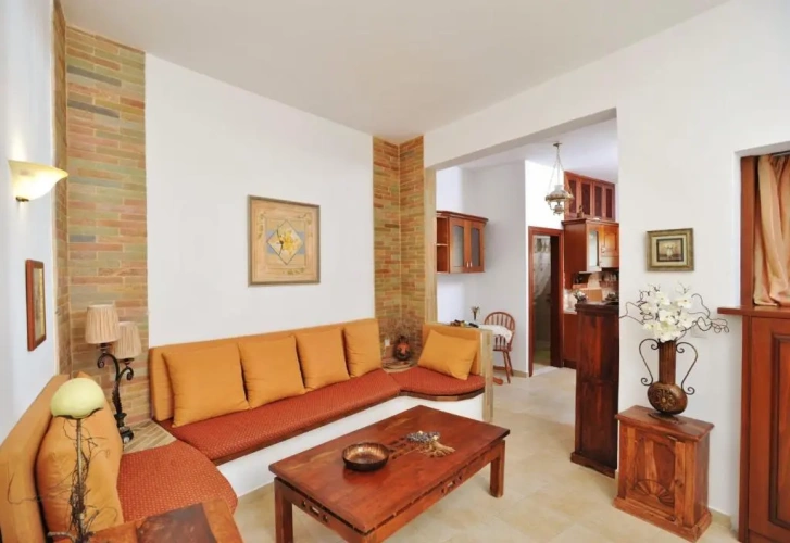 1 Bedroom Apartment with city view