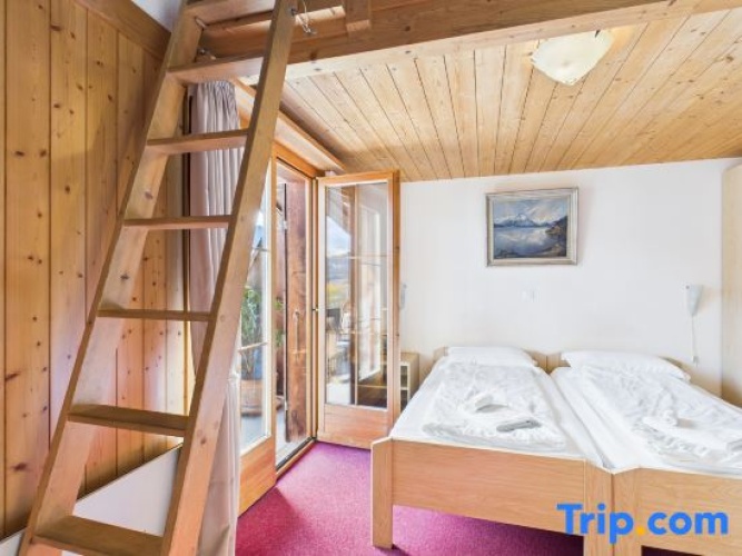 Standard Family room with balcony and with lake view