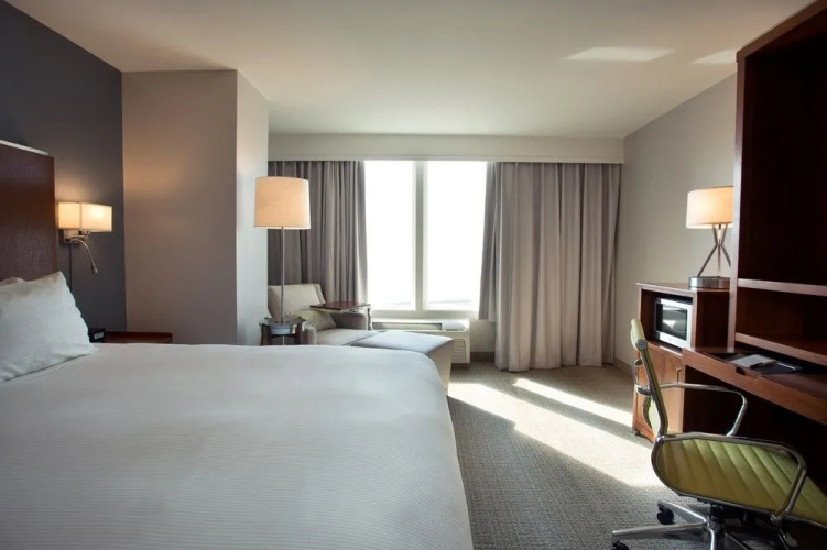 DoubleTree by Hilton Biloxi, MS