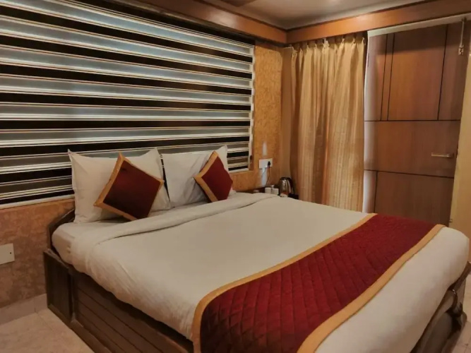 Hotel Silver Oak Annexe