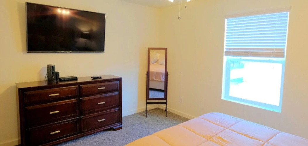 3Bdrm 2Bath 4Beds - 3 STORY NORTH HOU
