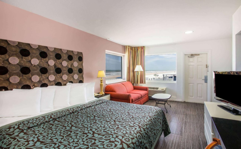 Arya Blu Inn & Suites