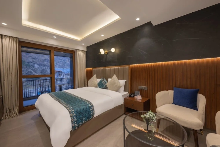 Deluxe Double room with balcony and with view