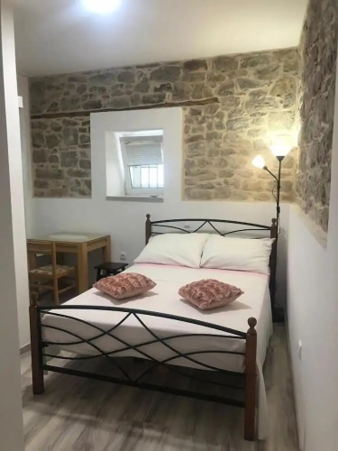 Rooms Radunica street
