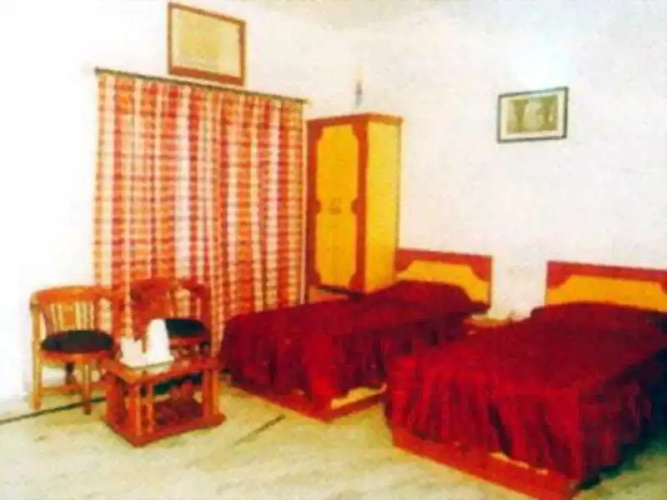 Hotel Metro City