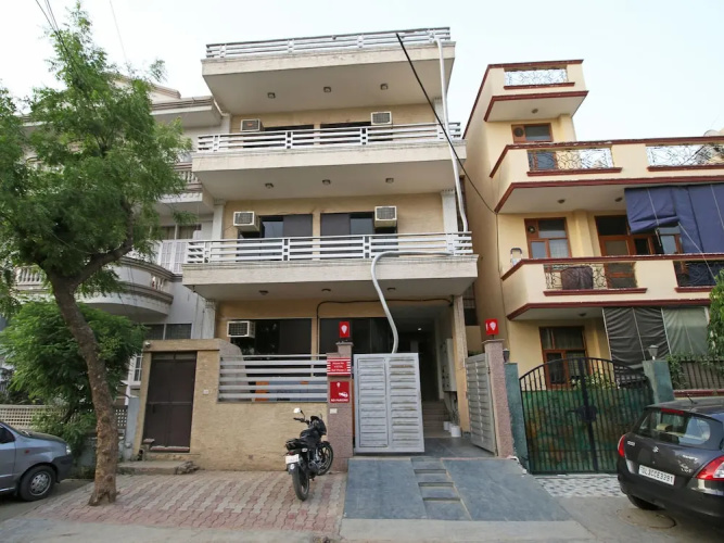 OYO Flagship 493 Cyber City Extension