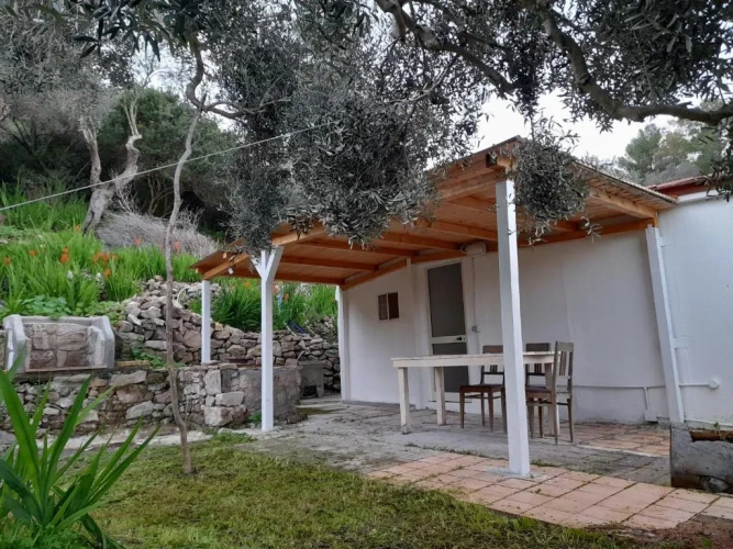 2 Bedrooms Cottage