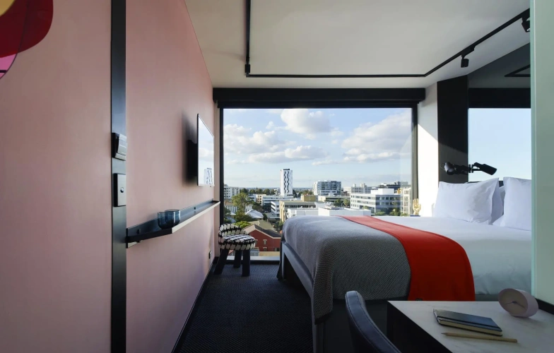 Standard room with city view