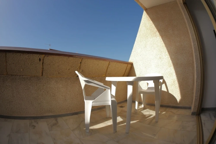1 Bedroom Apartment with balcony