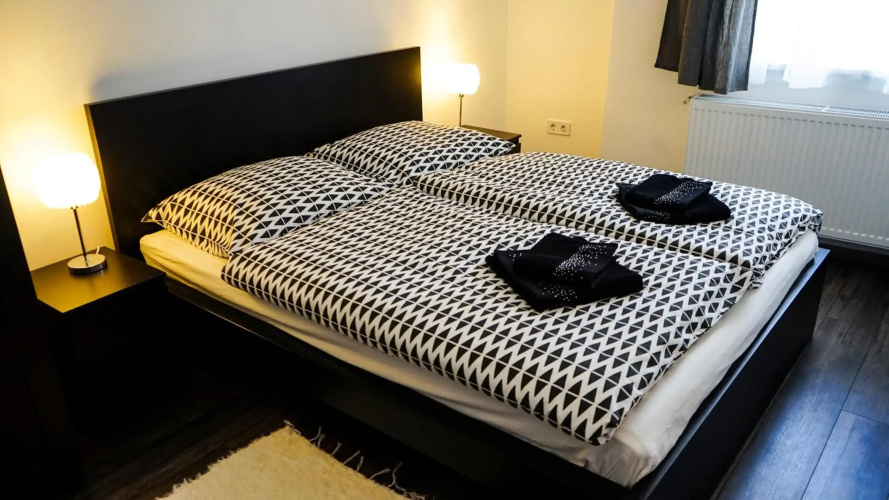 DownTown DeLuxe Apartment