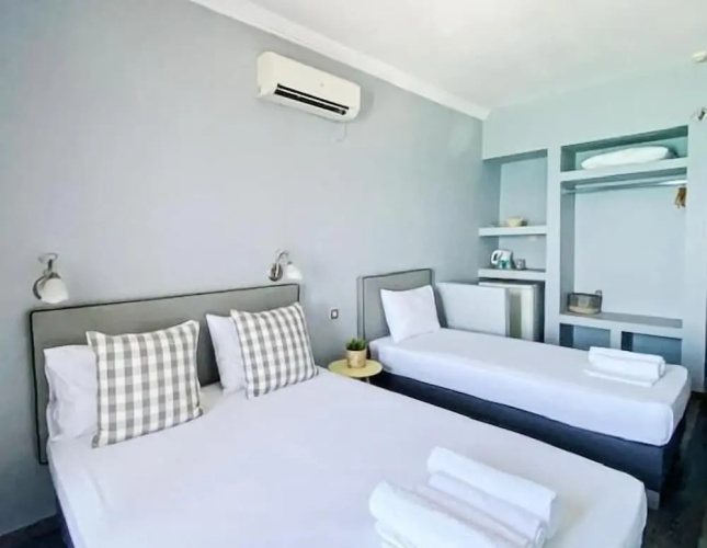 Xenios Hotel