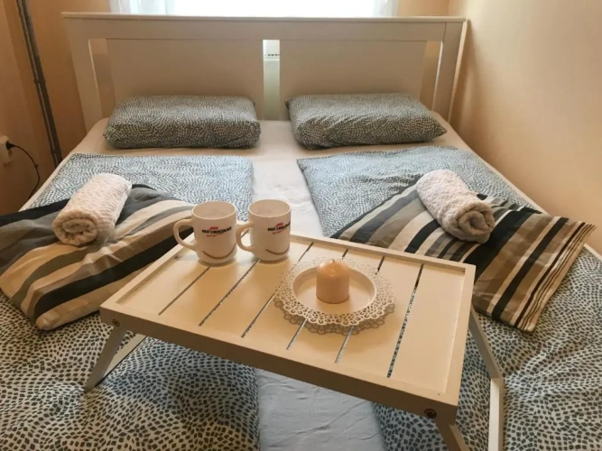 2 Bedrooms Apartment