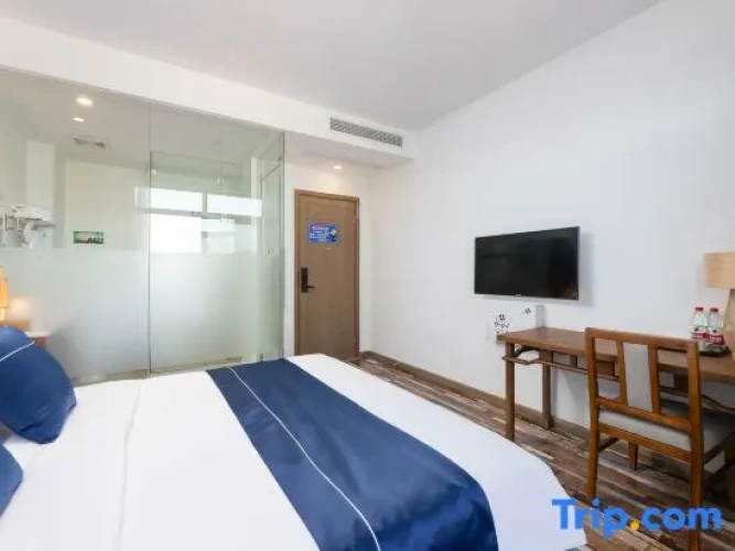 Standard Double room with river view