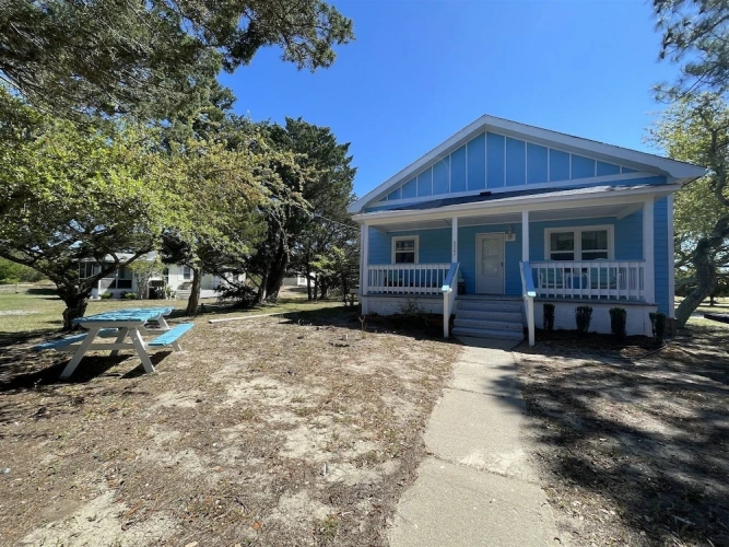 2 Bedrooms Cottage
