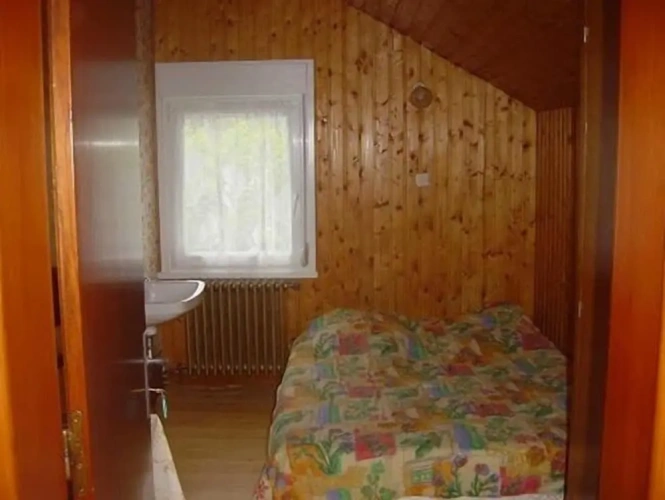 2 Bedrooms Cottage