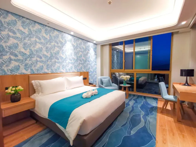 Emerald Bay Hotel