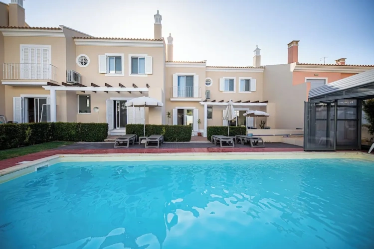 Standard Villa