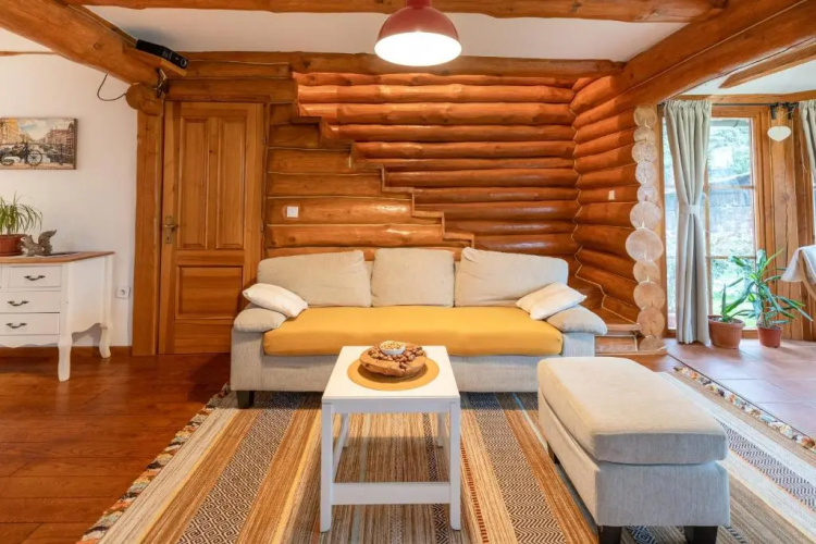 Hazelnut Pool House