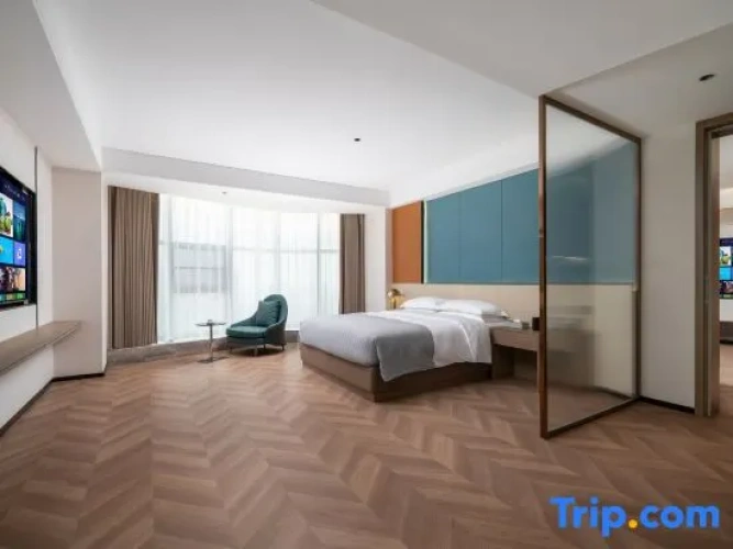 Luxury Suite