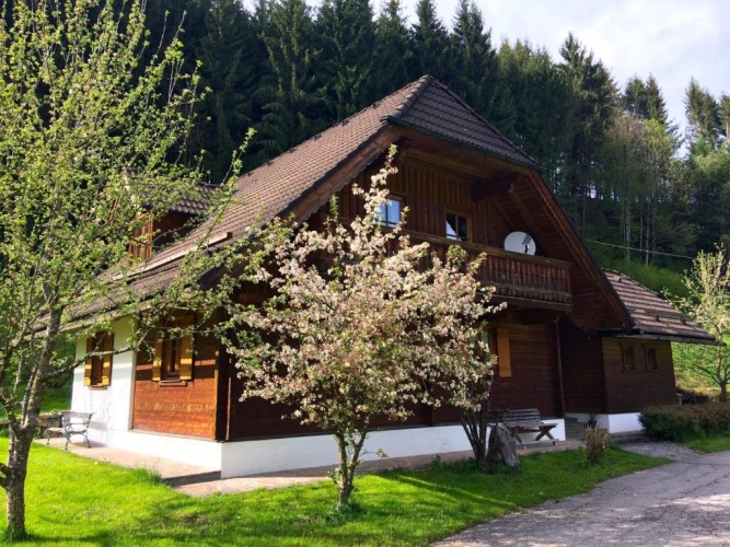 3 Bedrooms Cottage