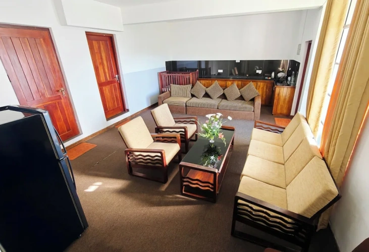 Standard Triple room