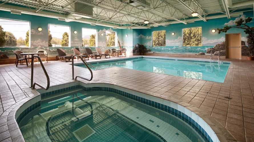Best Western Plus Sunrise Inn photo 19